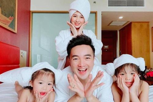 Dương Ngọc Thái sung sướng làm bố lần 3, con gái hỏi mẹ: Có 'Cục vàng', tụi con là gì?