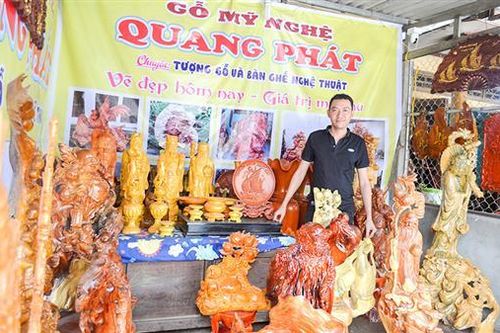 Thành công từ nghề mộc mỹ nghệ