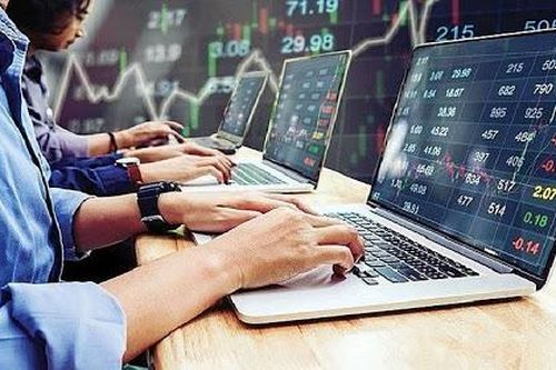 Hơn 63.000 tài khoản chứng khoán mở mới chỉ trong tháng 12/2020