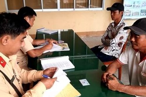 Mạnh tay xử lý hành vi sử dụng giấy phép lái xe giả