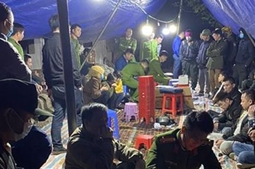 Trùm giang hồ Hải 'lu' cùng em rể và con trai bị bắt