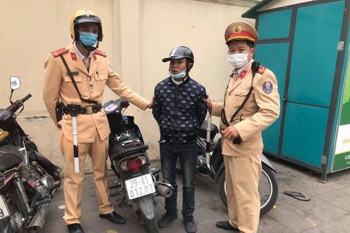 Bắt gọn tên cướp tại nút giao thông Nguyễn Chí Thanh - Huỳnh Thúc Kháng