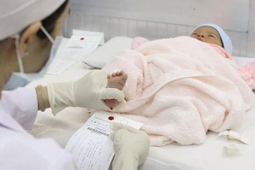 Lợi ích của sàng lọc trước sinh và sơ sinh
