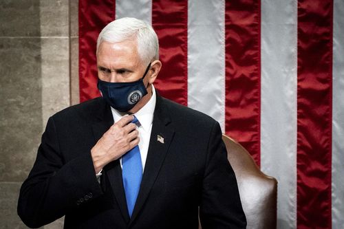 Phó tổng thống Pence nổi giận vì bị ông Trump chỉ trích