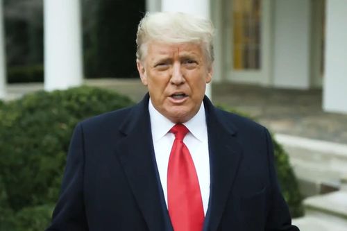 Ông Trump đăng tải video trước khi bị khóa Twitter