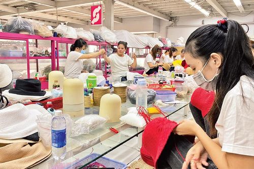 Bảo đảm lương, thưởng Tết cho người lao động