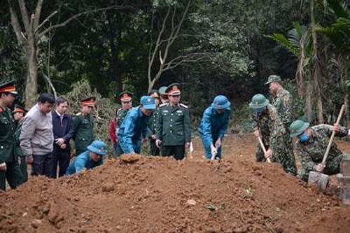 Nỗ lực tìm kiếm, quy tập hài cốt liệt sĩ tại thôn Thạch Quyền