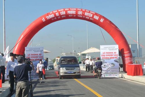 Thông xe cầu Phước Lộc, huyện Nhà Bè sau 8 năm thi công