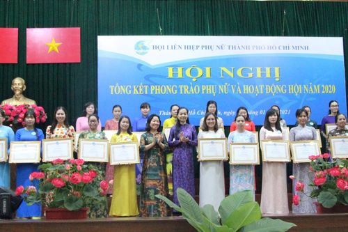 Hội Liên hiệp Phụ nữ các cấp hỗ trợ hội viên phục hồi kinh tế