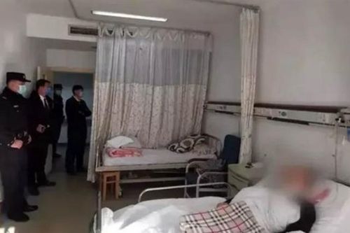 Mâu thuẫn viện phí, cả gia đình 'ở lì' trong bệnh viện suốt 6 năm