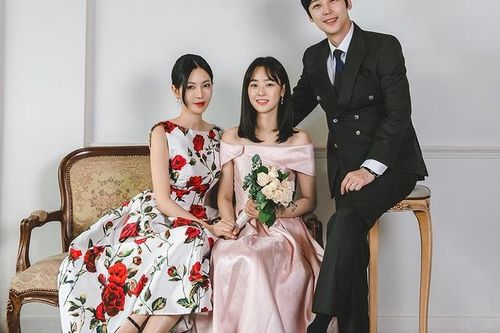 5 mẫu váy sang chảnh thượng lưu, lại tôn dáng của hội chị đẹp 'Penthouse'