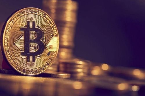 Đà tăng của Bitcoin tiếp tục được 'hâm nóng', chính thức vượt 37.000 USD