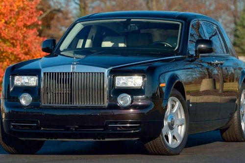 Rolls-Royce Phantom từng thuộc sở hữu của ông Donald Trump được rao bán