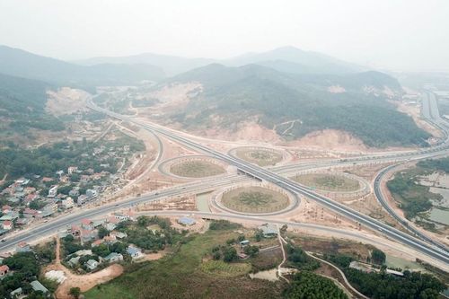 Cận cảnh nút giao thông hơn 400 tỷ sắp hoàn thành nơi cửa ngõ Hạ Long