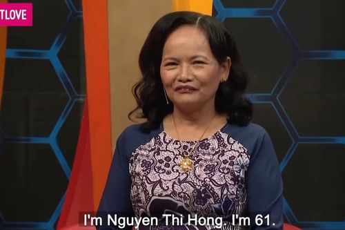 Nàng dâu nhuộm tóc xanh đỏ ngày ra mắt, mẹ chồng 'nổi đóa'