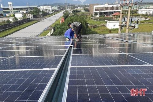 Gần 500 khách hàng Hà Tĩnh không ảnh hưởng khi EVN ngừng mua điện mặt trời