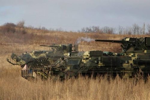 Quân đội Ukraine tổ chức huấn luyện chiến đấu ở Donbass bằng BTR-4E