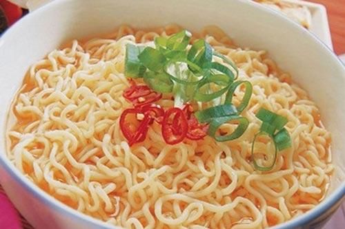 8 thực phẩm tuyệt đối không ăn vào buổi tối trước khi ngủ