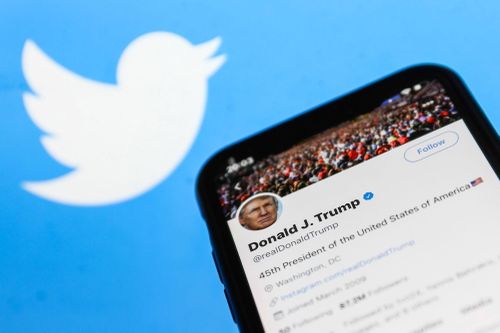 TT Trump bị khóa tài khoản Twitter, Ivanka gọi người biểu tình là 'yêu nước'