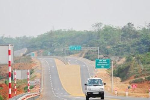 Chuyển hình thức xây dựng đường cao tốc Tuyên Quang - Phú Thọ sang đầu tư công