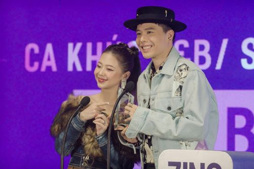 Trang phục cá tính của Trịnh Thăng Bình và Liz Kim Cương tại ZMA 2020