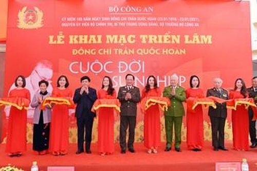 Triển lãm 'Đồng chí Trần Quốc Hoàn - Cuộc đời và sự nghiệp'