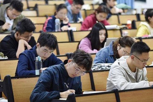 Trung Quốc cho sinh viên nghỉ đông dài chưa từng có để chống dịch