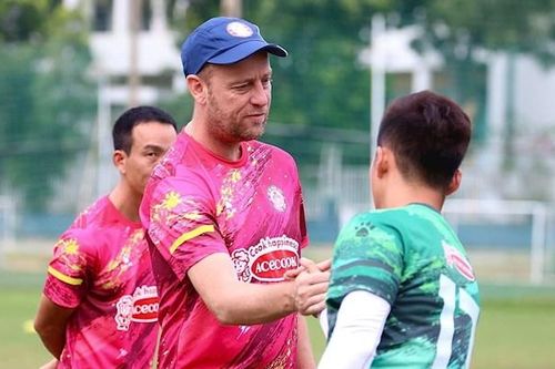 3 cầu thủ CLB TP. HCM bị loại khỏi danh sách thi đấu tại V.League 2021?