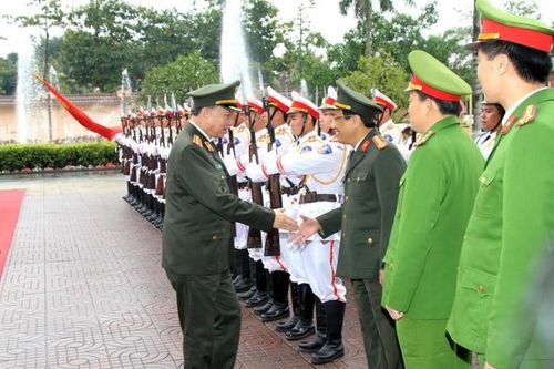 Bộ trưởng Công an thăm và làm việc với Công an Nghệ An
