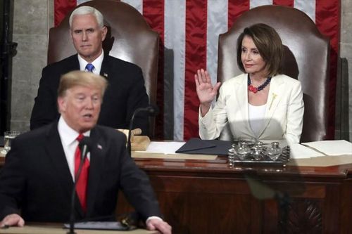 Tranh cãi việc phế truất Tổng thống Trump sau bạo loạn trên Đồi Capitol