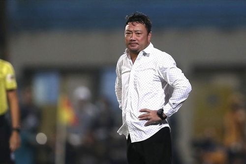 HLV Trương Việt Hoàng 'điểm binh' Viettel trước thềm Siêu Cup
