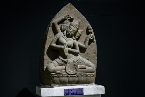 Chiêm ngưỡng vẻ đẹp phù điêu nữ thần Sarasvati vừa được công nhận Bảo vật Quốc gia