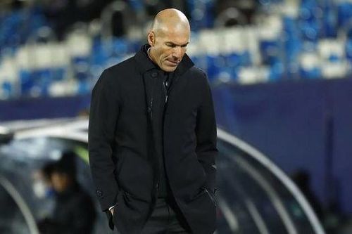 Zidane phải cách ly vì Covid-19, lỡ trận đấu với Real Madrid