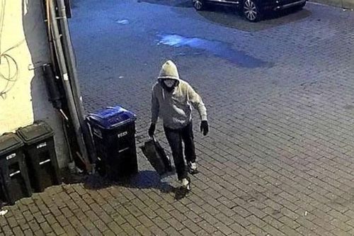 FBI truy tìm kẻ đặt bom ống ở trụ sở hai đảng Cộng hòa và Dân chủ