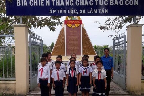 Nỗ lực mang 'điều ước' đến học trò vùng khó
