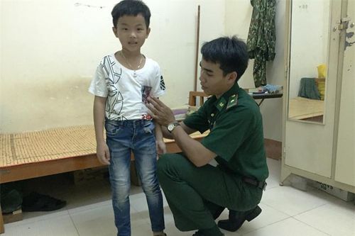 Lan tỏa yêu thương, tiếp sức trẻ em nghèo đến trường
