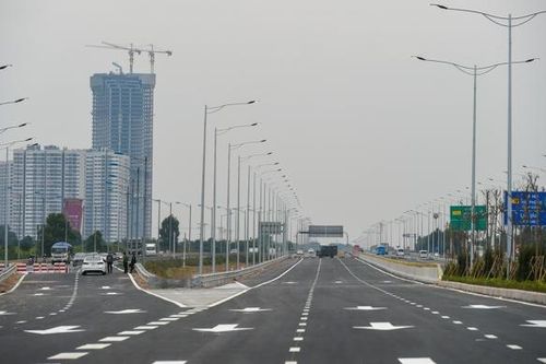 Hà Nội khánh thành công trình nút giao vành đai 3 với cao tốc Hà Nội - Hải Phòng