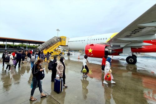 Đi lại Tết Nguyên đán: Không còn áp lực vé