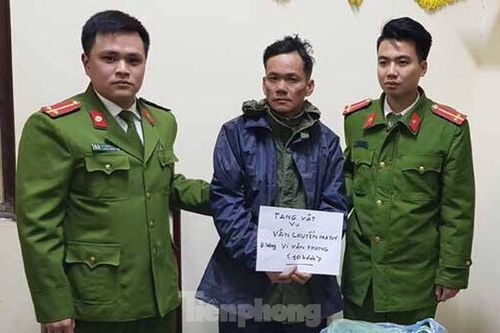 Lạng Sơn: Bắt giữ đối tượng vận chuyển 10 bánh ma túy
