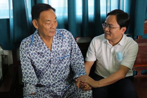 Bí thư thứ nhất Trung ương Đoàn thăm, chúc tết tại Đồng Tháp
