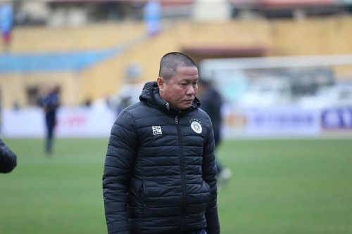 HLV Chu Đình Nghiêm: 'Hà Nội có nhiều cầu thủ phòng ngự biết tấn công'