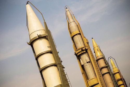 'Iran có thể phóng hàng trăm tên lửa vào 54 căn cứ quân sự của Mỹ'