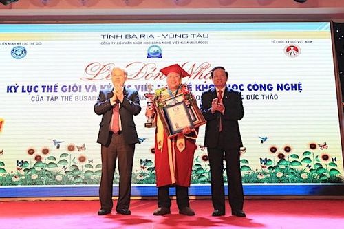 Xác lập Kỷ lục Thế giới và Việt Nam về Khoa học công nghệ cho Anh hùng Lao động - Nhà khoa học Hoàng Đức Thảo