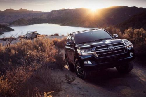 Toyota Land Cruiser thế hệ mới sẽ ra mắt giữa năm nay