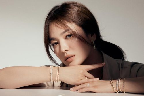 Dự án tái hợp Song Hye Kyo và biên kịch Kim Eun Sook có gì hot?