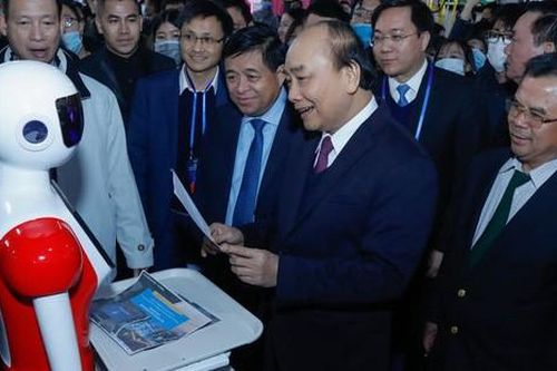 Thủ tướng: Không đầu tư đổi mới sáng tạo, Việt Nam sẽ mắc kẹt bẫy thu nhập trung bình