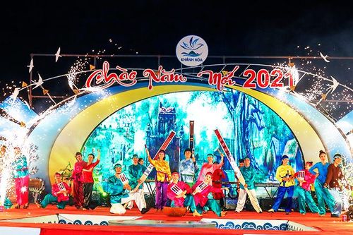 Góp thêm niềm vui xuân mới