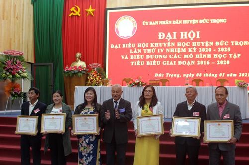 Đại hội đại biểu Hội Khuyến học huyện Đức Trọng khóa IV
