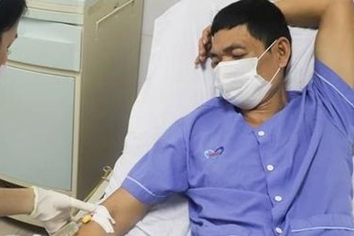 Người đàn ông bị thủng ruột vì uống thuốc giảm đau tự mua