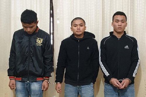Bắt 3 tên cướp kéo lê cô gái hơn 30 m trên đường
